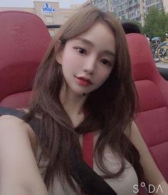 石港网红小姐姐照片,镜头下的魅力瞬间