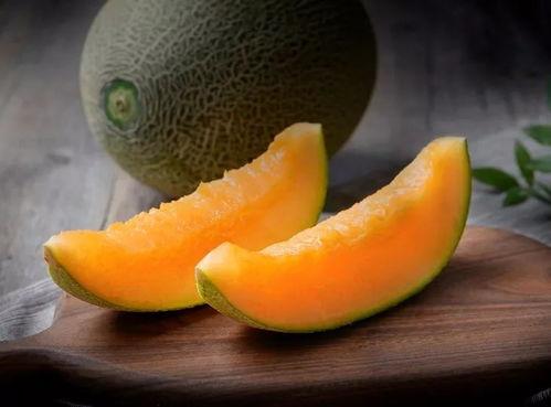 外网看吃哈密瓜,外网热议的甜蜜诱惑