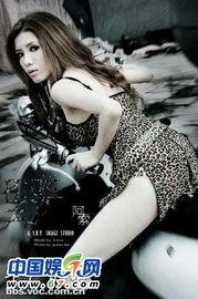 明星拍照怎么都露胸,明星拍照不藏胸，揭秘性感拍照技巧