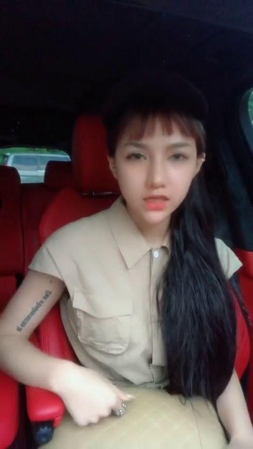 网红小姐姐唱歌清纯唯美,网红小姐姐的清纯歌声之旅