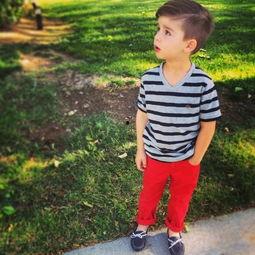 网红小孩模仿外国歌曲